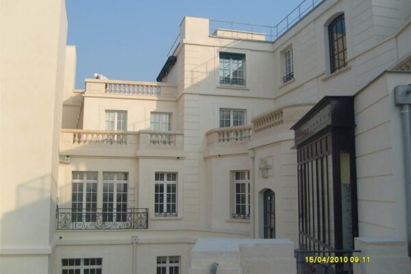 Hotel_Shangri-La_Cour